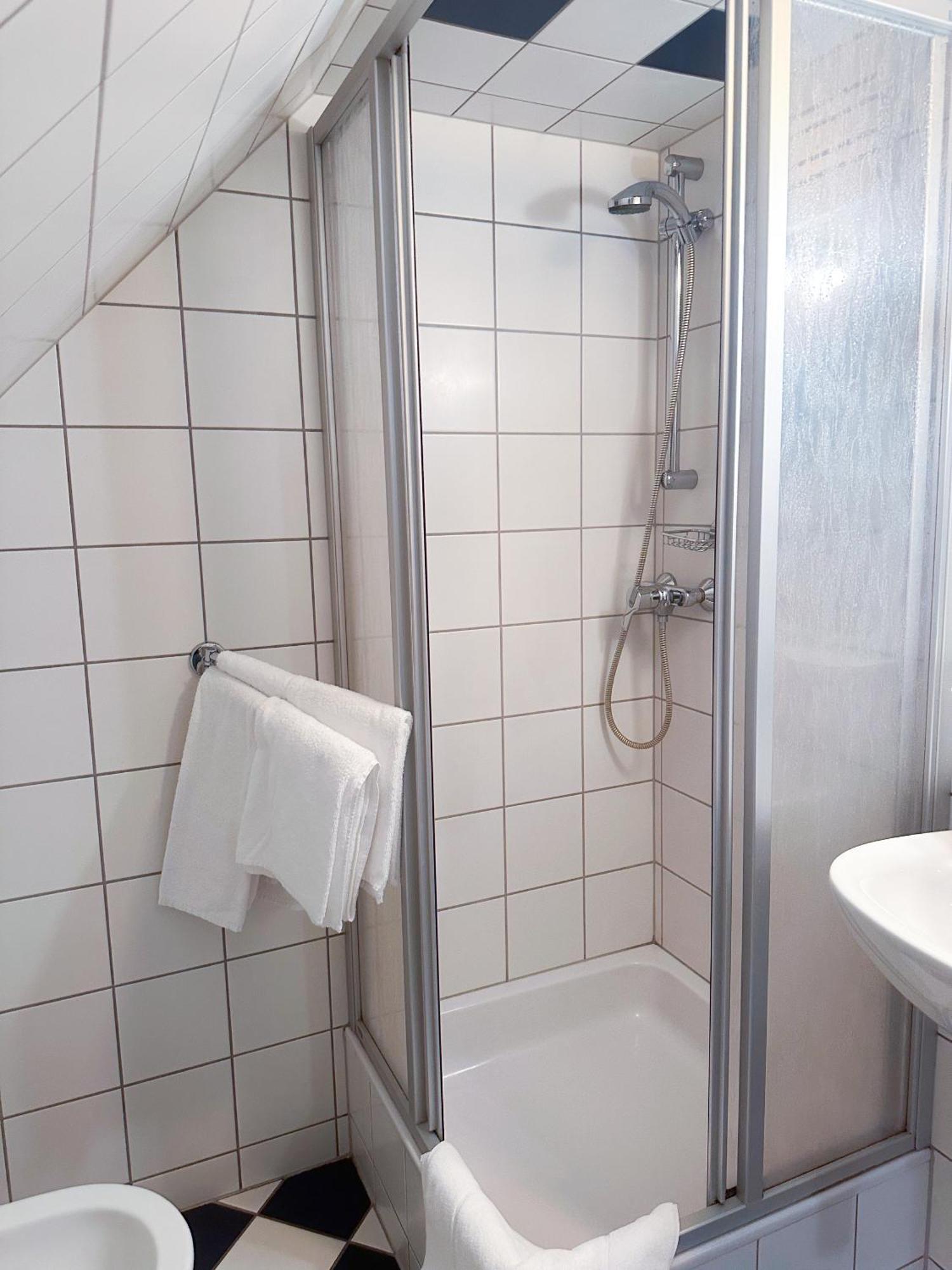 Gasthof & Buschenschank Windisch Gundersdorf Room photo